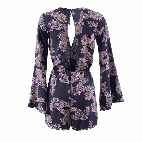 SALE!!!! Lord & Taylor Design Lab blue paisley romper size medium - Picture 5 of 6